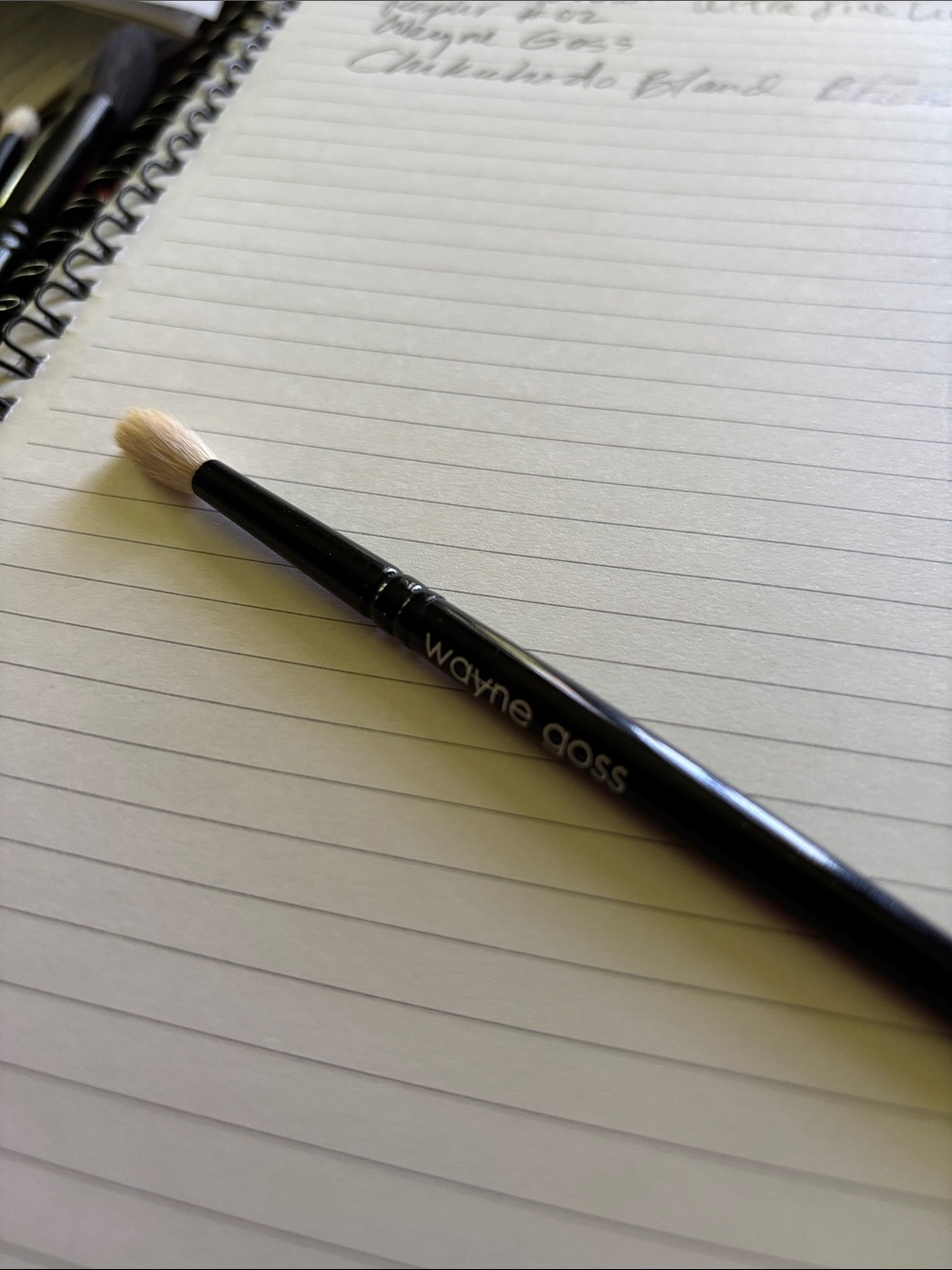Wayne Gosd No.19 Tapered Blending Eye Brush